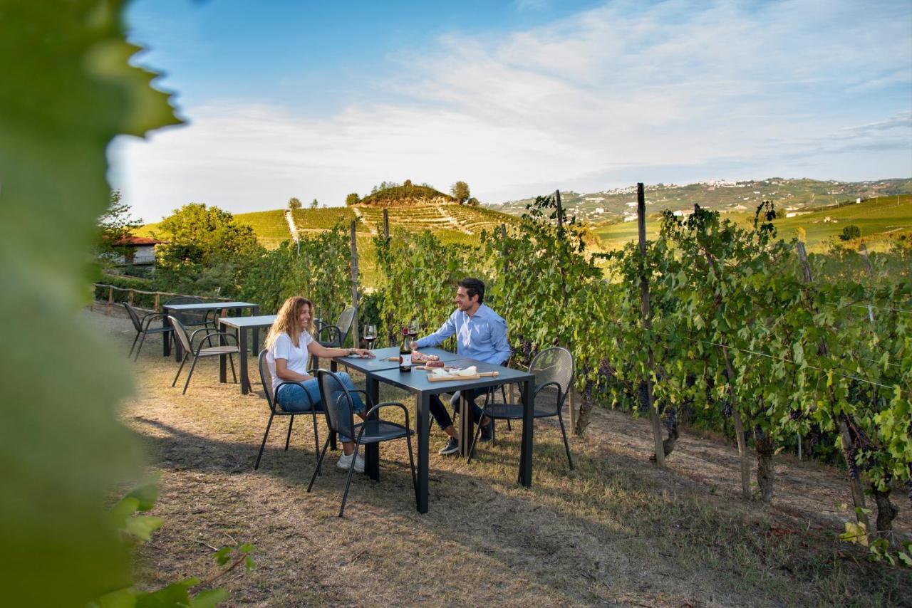 Borgo Roggeri - Country House Nelle Langhe Ла Морра Экстерьер фото
